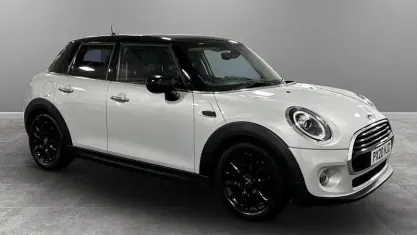 Used Mini Cooper Classic 136 HP (100 kW) 2020 Hatchback