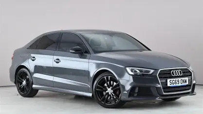 Begagnad Audi A3 S-Line 150 HK (110 kW) 2019 Grå Sedan