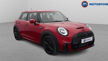 Begagnad Mini Cooper S Hatch 178 HK (130 kW) 2022 Röd Halvkombi