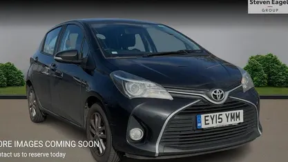 Used Toyota Yaris 99 HP (72 kW) 2016 Hatchback