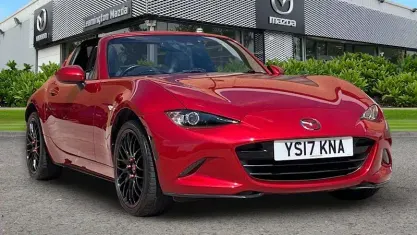 Used Mazda MX5 Inclusive 160 HP (117 kW) 2017 Red Cabriolet