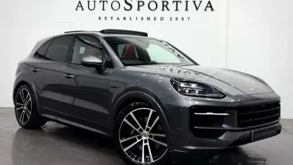 Usado Porsche Cayenne 470 CV (345 kW) 2024 Gris SUV