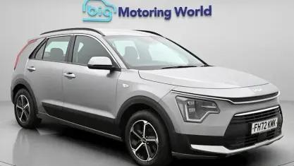 Usado Kia Niro 141 CV (103 kW) 2023 Gris SUV