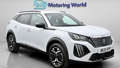 Używany Peugeot 2008 Allure 131 KM (96 kW) 2025 Biały SUV