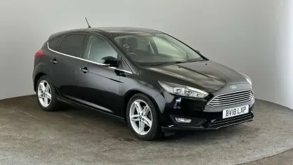 Used Ford Focus Zetec 125 HP (91 kW) 2017 Black Hatchback