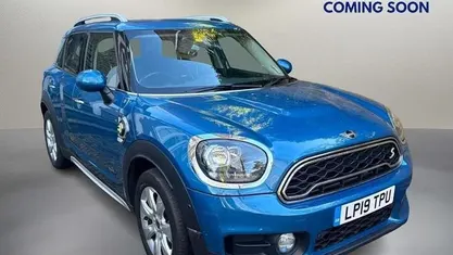 Used 2020 Mini Cooper S Classic Hatchback | £17,450 (Fair price)