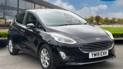 Used Ford Fiesta Zetec 101 HP (74 kW) 2019 Black Hatchback