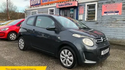 Begagnad Citroën C1 Feel 68 HK (50 kW) 2016 Grå Halvkombi