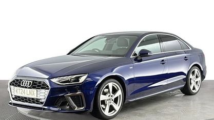 Usado Audi A4 S-Line 150 HP (110 kW) 2024 Azul Sedan