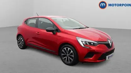 Used Renault Clio Evolution 90 HP (66 kW) 2023 Red Hatchback