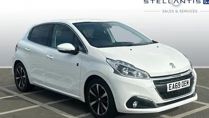 Used Peugeot 208 82 HP (60 kW) 2019 Hatchback