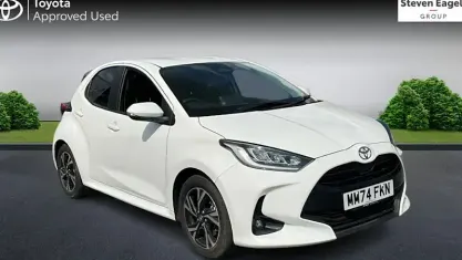 Used Toyota Yaris Design 116 HP (85 kW) 2025 White Hatchback