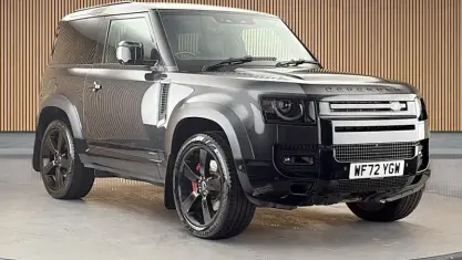 Used Land Rover Defender 400 HP (294 kW) 2024 SUV