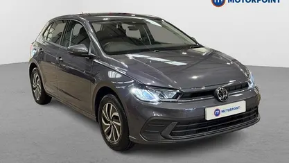 Used VW Polo Life 80 HP (58 kW) 2024 Grey Hatchback