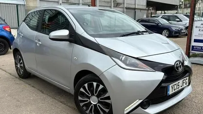 Used Toyota Aygo X-play 69 HP (50 kW) 2018 Hatchback