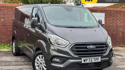 Used Ford Transit Custom Limited 170 HP (125 kW) 2022 Van