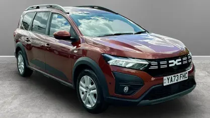Używany Dacia Jogger Expression 110 KM (80 kW) 2025 Minivan