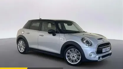 Used Mini Cooper S Exclusive 192 HP (141 kW) 2019 Silver Hatchback