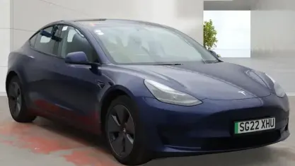 Used Tesla Model 3 Standard Range Plus 366 kW (498 HP) 2021 Blue Sedan