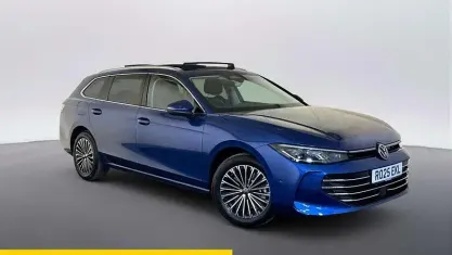 Used VW Passat Elegance 272 HP (200 kW) 2025 Blue Estate