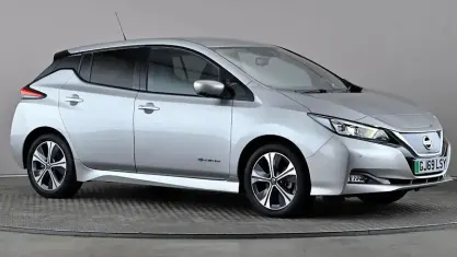 Second-hand Nissan Leaf Tekna 110 kW (150 CP) 2022 Hatchback