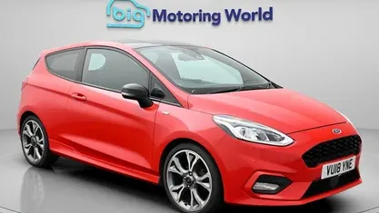 Usado Ford Fiesta ST-Line 140 HP (102 kW) 2018 Vermelho Citadino
