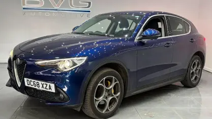 Used Alfa Romeo Stelvio Super 209 HP (153 kW) 2018 Blue SUV