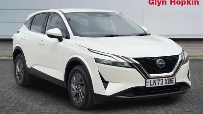 Used Nissan Qashqai Acenta Premium 158 HP (116 kW) 2023 White SUV