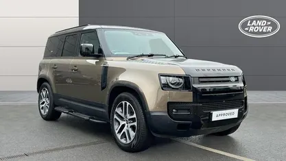 Used 2021 Land Rover Defender SE Estate | £44,603 (Fair price)