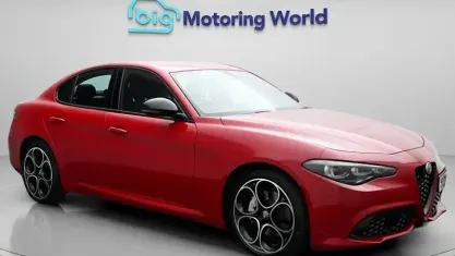 Used Alfa Romeo Giulia Sprint 280 HP (205 kW) 2024 Red Sedan
