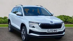 White Used 2022 Skoda Karoq SE Drive SUV | £19,449 (Fair price)