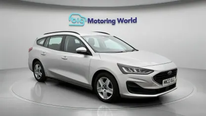 Used Ford Focus Zetec 120 HP (88 kW) 2021 Silver Estate