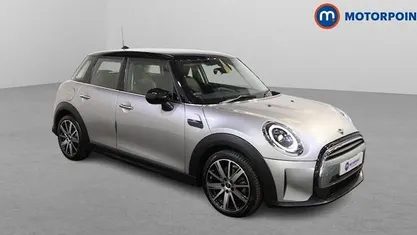 Used Mini Cooper Classic 136 HP (100 kW) 2022 Hatchback