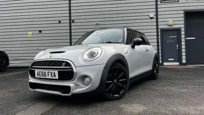 Used Mini Cooper S Hatch 170 HP (125 kW) 2017 Hatchback