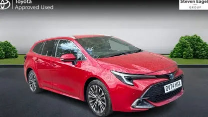 Used Toyota Corolla Design 140 HP (102 kW) 2024 Red Estate