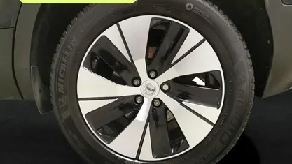 Used Volvo XC40 Inscription 211 HP (155 kW) 2021 Black SUV