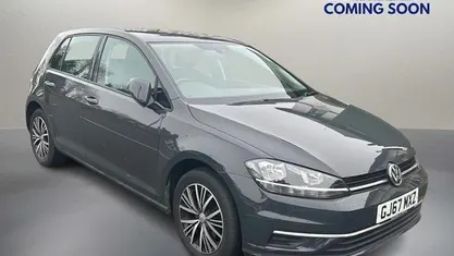 Used VW Golf VII SE 125 HP (91 kW) 2017 Hatchback