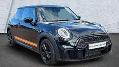 Black Used 2022 Mini Cooper Hatch Hatchback | £16,800 (Fair price)