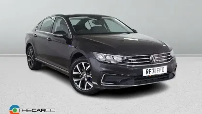 Used VW Passat GTE 218 HP (160 kW) 2022 Grey Estate
