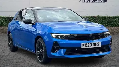 Used Vauxhall Astra GS Line 131 HP (96 kW) 2023 Blue Hatchback
