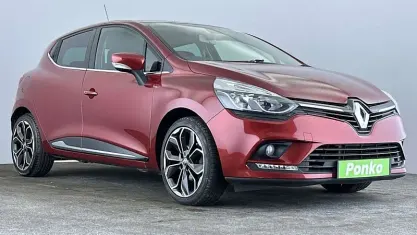 Used Renault Clio Iconic 90 HP (66 kW) 2019 Red Hatchback