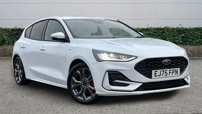 Used 2025 Ford Focus ST-Line Hatchback | £22,448 (Fair price)