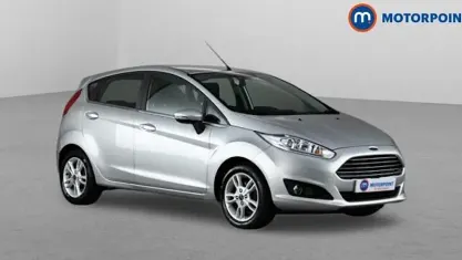Used Ford Fiesta Zetec 101 HP (74 kW) 2017 Silver Hatchback