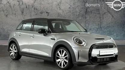 Used Mini Cooper S Comfort 178 HP (130 kW) 2022 Hatchback