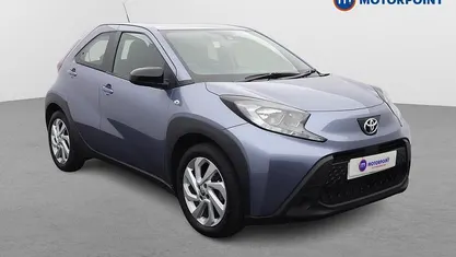Used Toyota Aygo X PURE 72 HP (52 kW) 2024 SUV