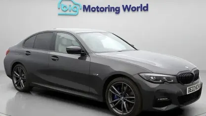 Begagnad BMW 330e M Sport 292 HK (214 kW) 2022 Grå Sedan
