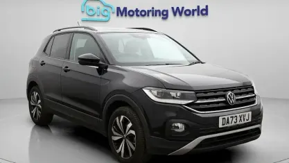 Usado VW T-Cross Black Edition 110 HP (80 kW) 2023 Preto SUV