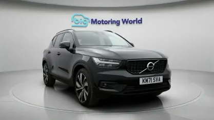 Used Volvo XC40 R-Design Pro 262 HP (192 kW) 2021 Black SUV