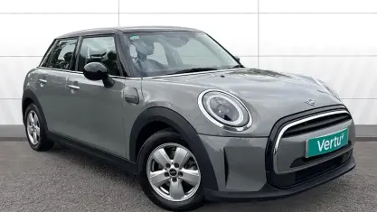 Używany Mini Cooper Classic 136 KM (100 kW) 2022 Szary Hatchback