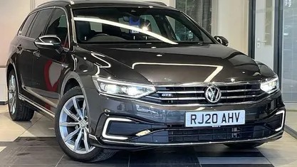 Used 2023 VW Passat Advance Estate | £20,000 (Fair price)
